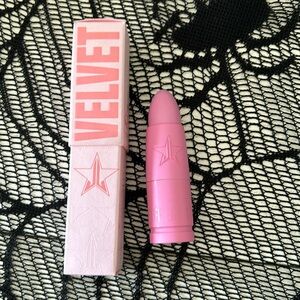 Jeffree Star lipstick